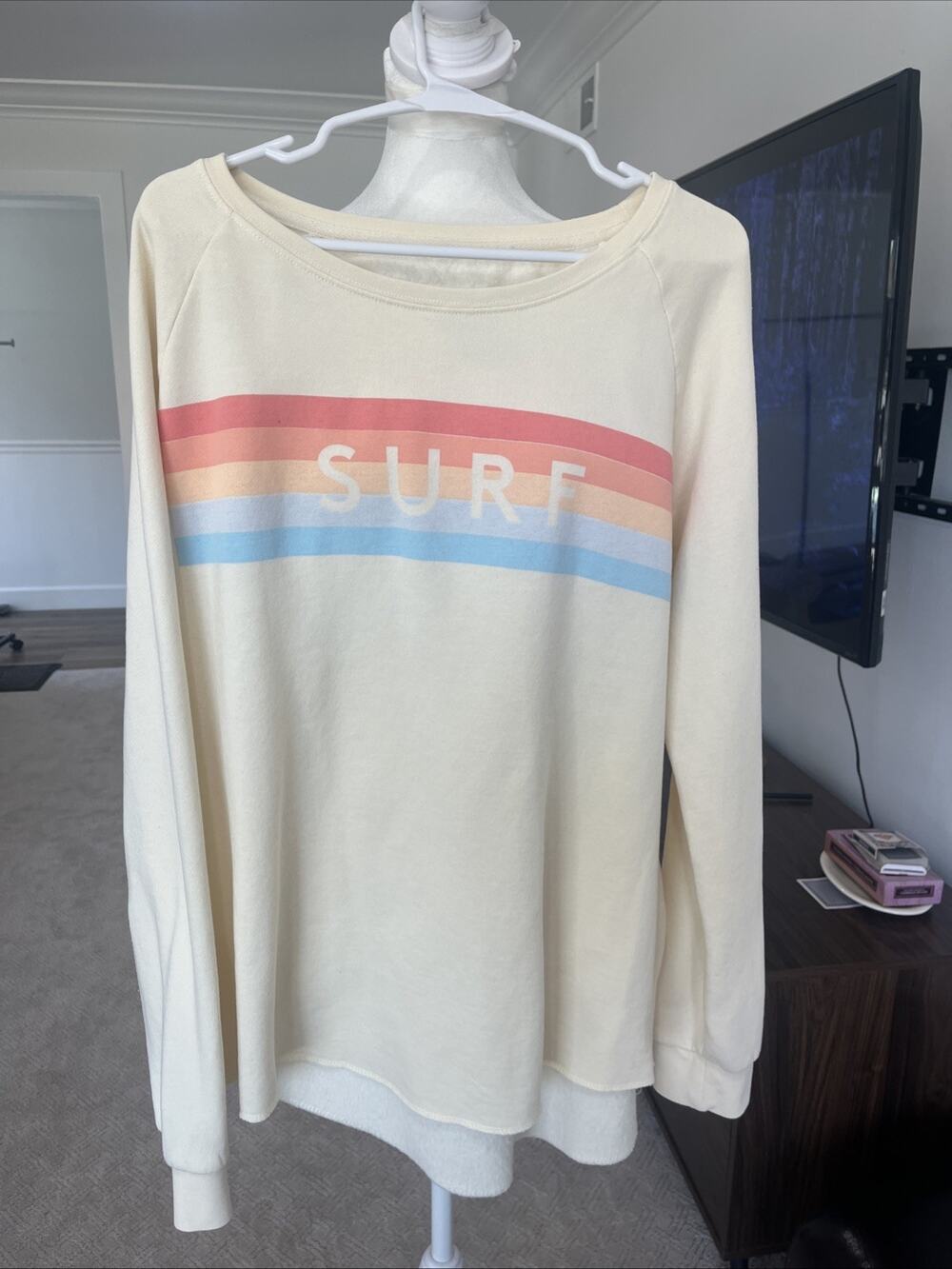 EVERYDAY CALIFORNIA SURF Sweatshirt Size XL Long Sleeve Super Soft Butter Yellow